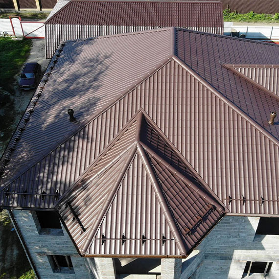 Монтаж сложной крыши и кровли в Гаджиево и Мурманской области